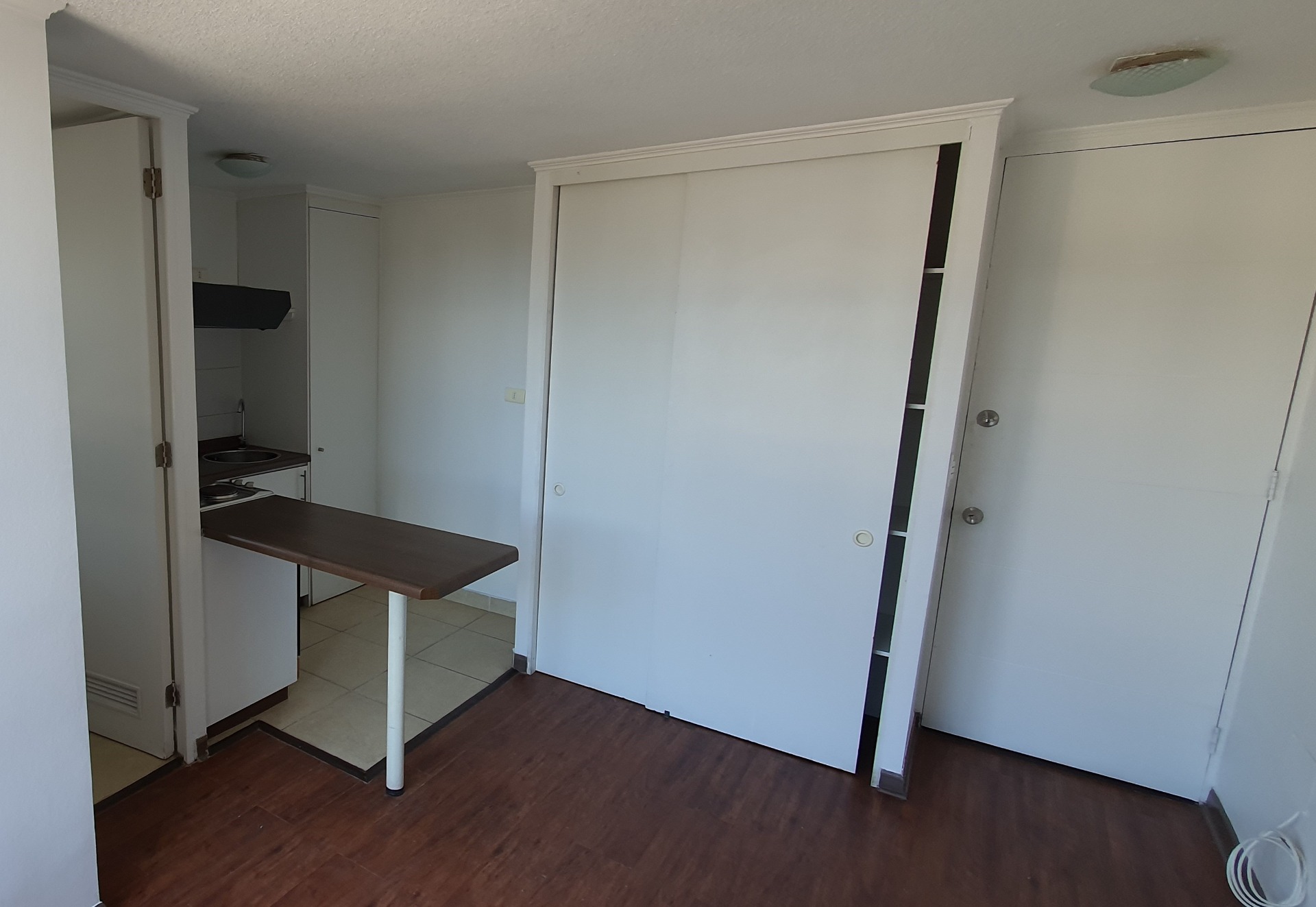 Fray Camilo Henríquez / Metro Santa Isabel